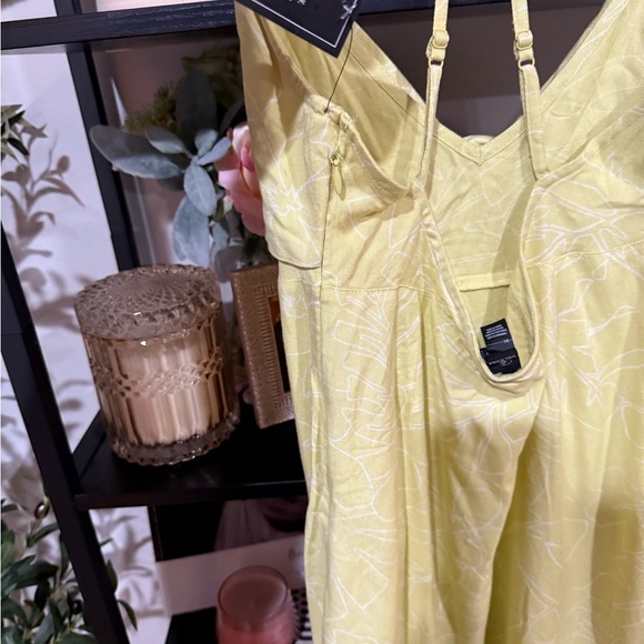 Volcom Sunny Yellow Camisole dress size small - Picture 9 of 14